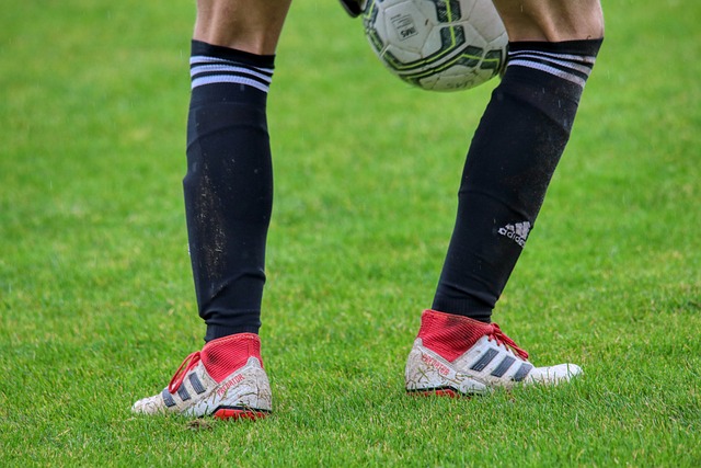 TA：拜仁不太可能6500万欧买断雅克松，切尔西认为他价值很高