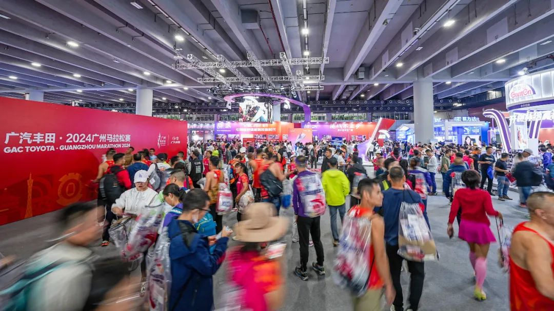 英超半场：福登开场闪击，格瓦迪奥尔破门，曼城2-0利兹联